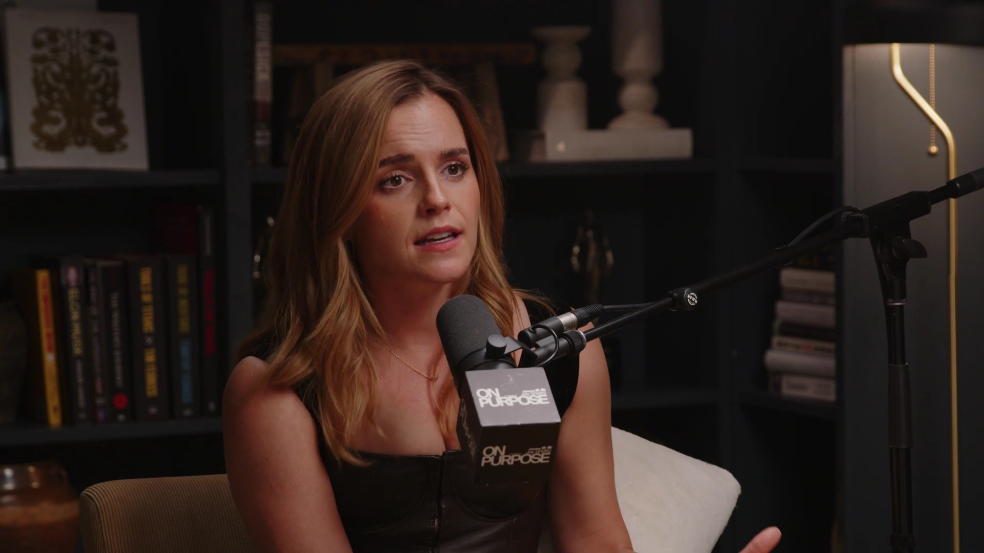 EmmaWatsonFan-dot-nl_2025OnPurposeWithJayShetty2034.jpg