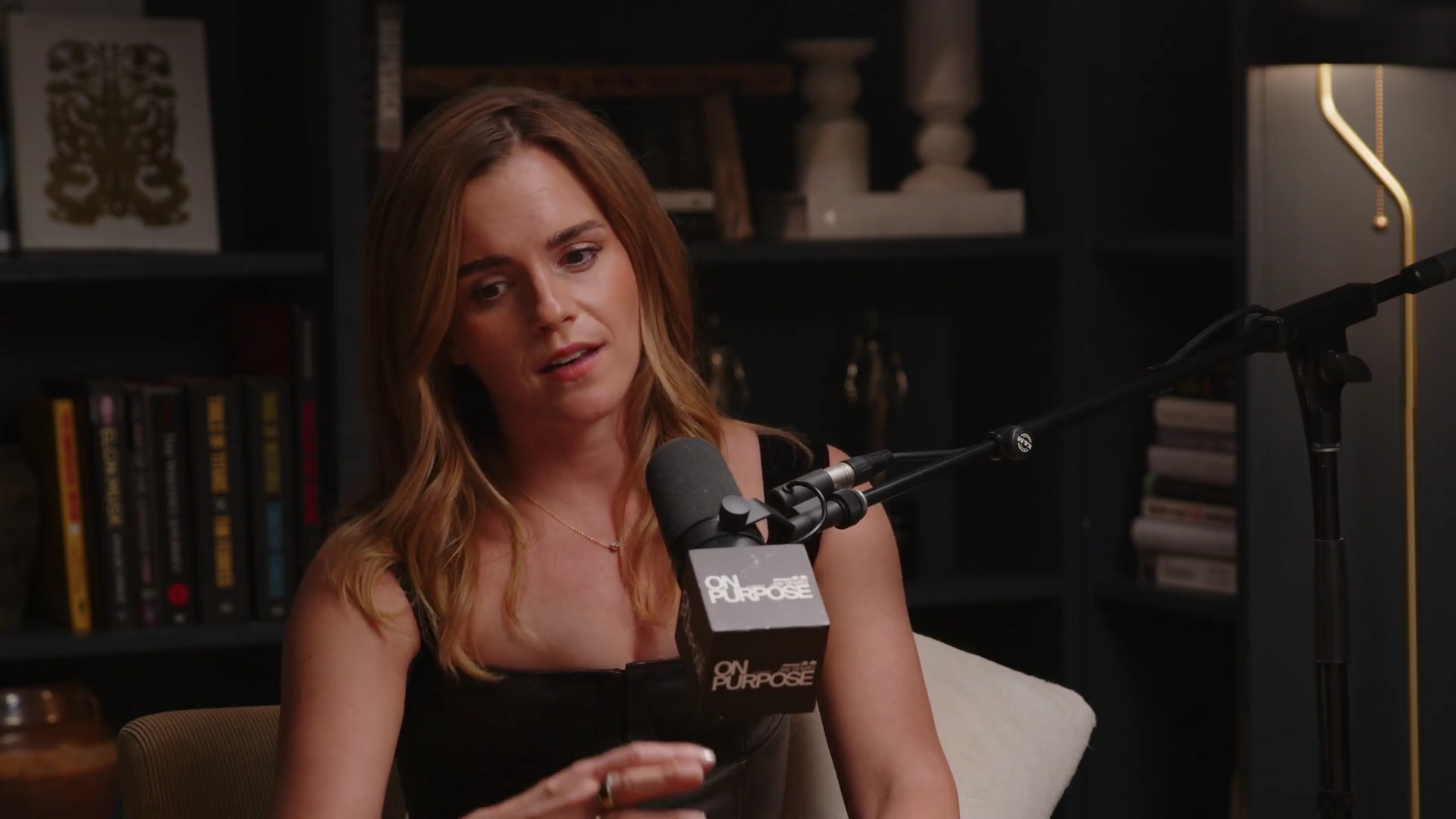EmmaWatsonFan-dot-nl_2025OnPurposeWithJayShetty2055.jpg