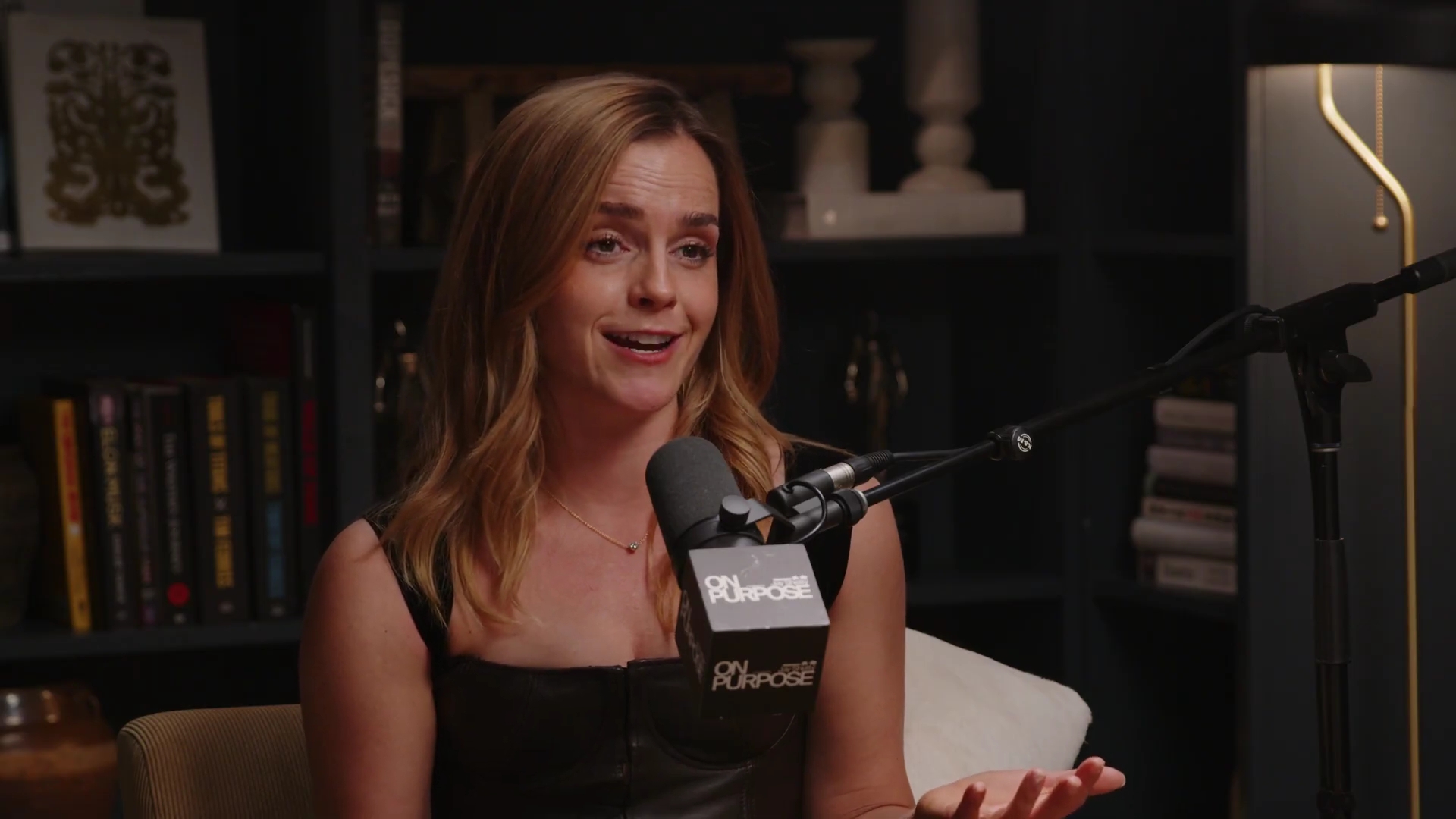 EmmaWatsonFan-dot-nl_2025OnPurposeWithJayShetty2102.jpg