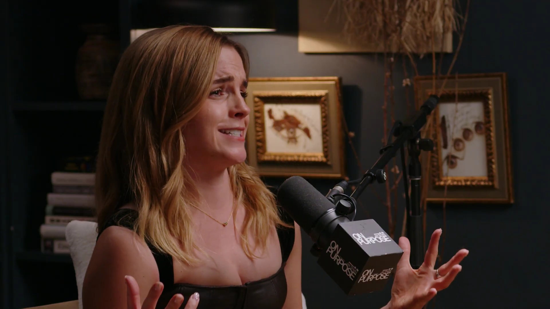 EmmaWatsonFan-dot-nl_2025OnPurposeWithJayShetty2193.jpg