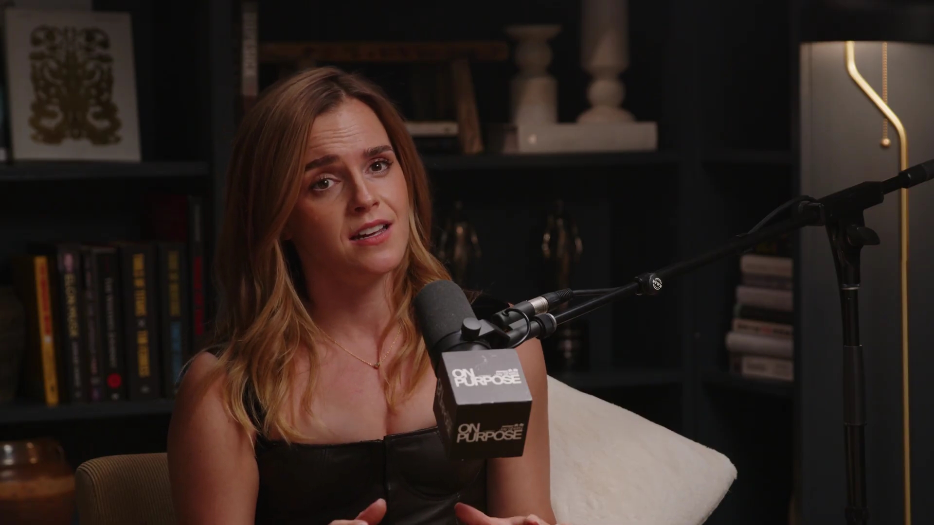 EmmaWatsonFan-dot-nl_2025OnPurposeWithJayShetty2294.jpg