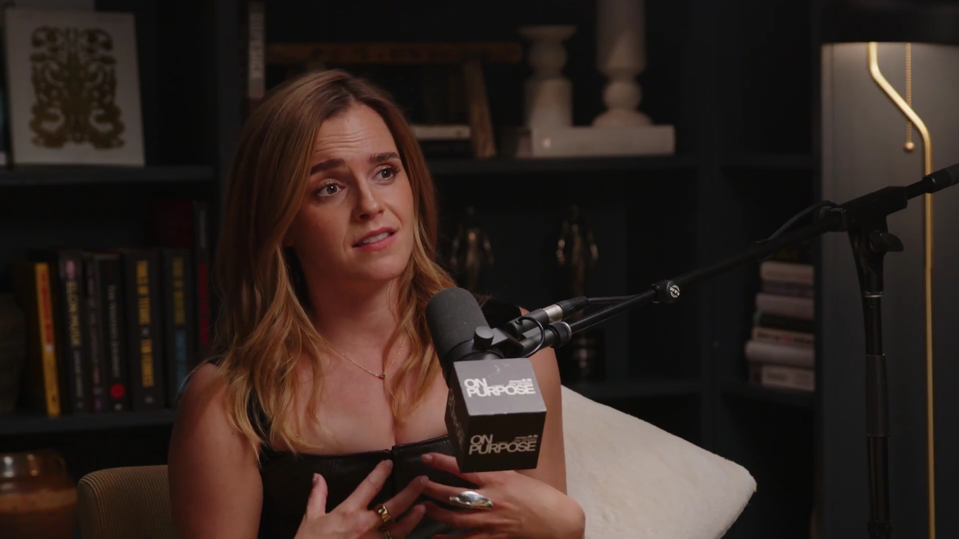 EmmaWatsonFan-dot-nl_2025OnPurposeWithJayShetty2295.jpg