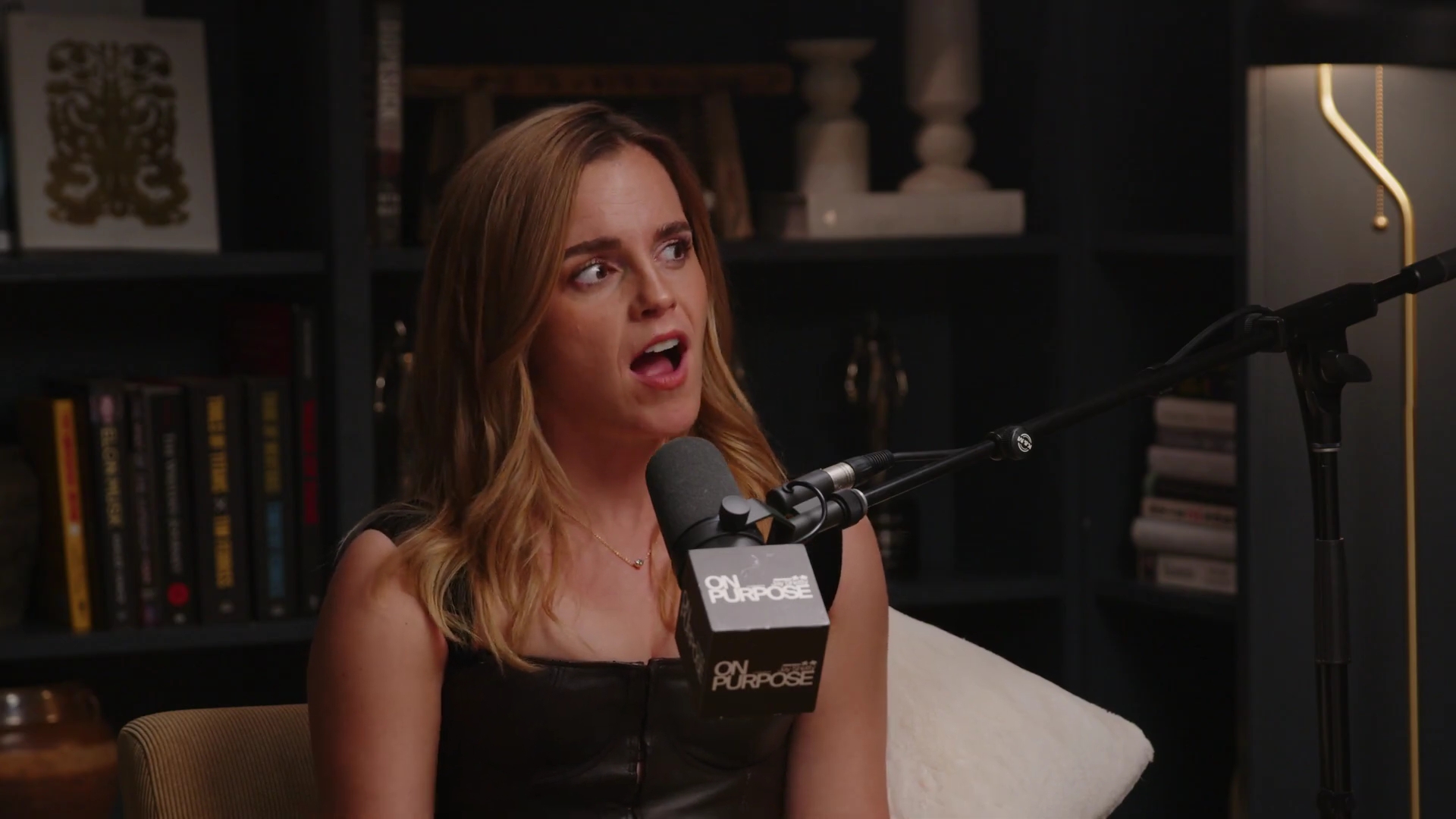 EmmaWatsonFan-dot-nl_2025OnPurposeWithJayShetty2372.jpg