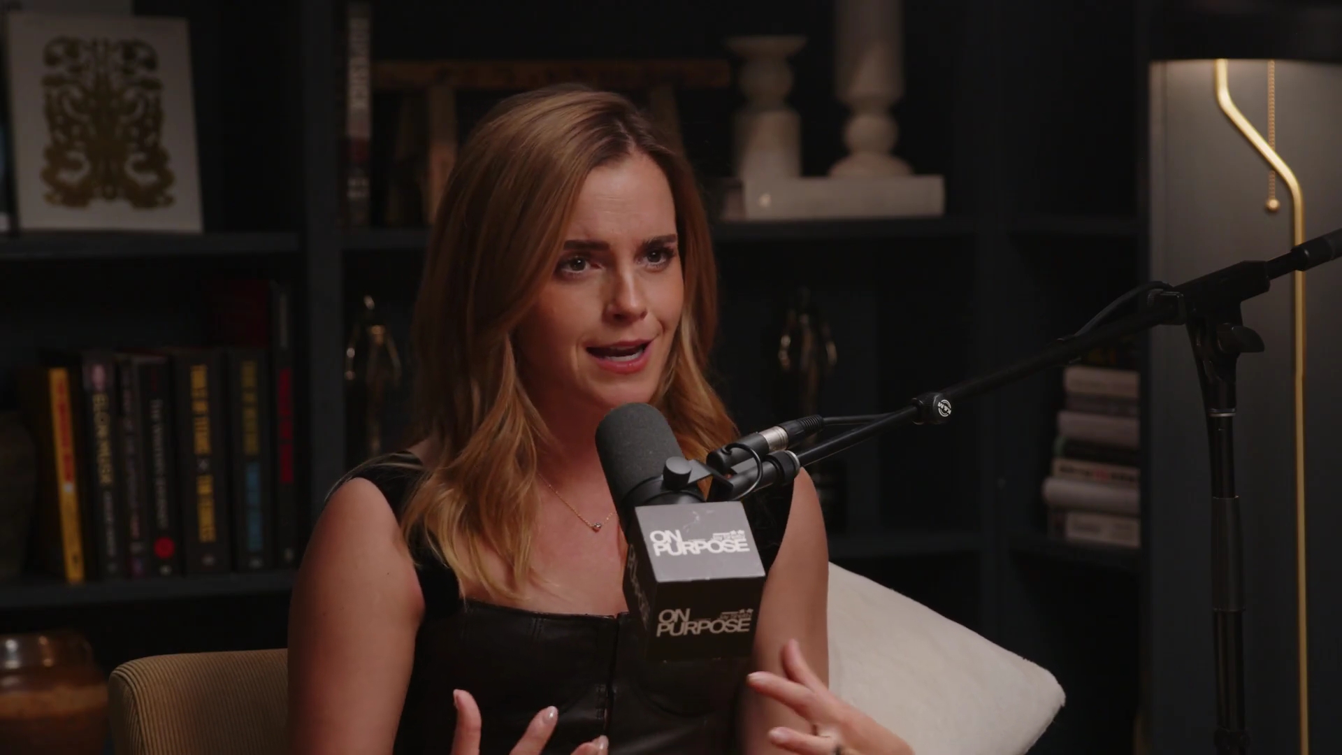 EmmaWatsonFan-dot-nl_2025OnPurposeWithJayShetty2449.jpg