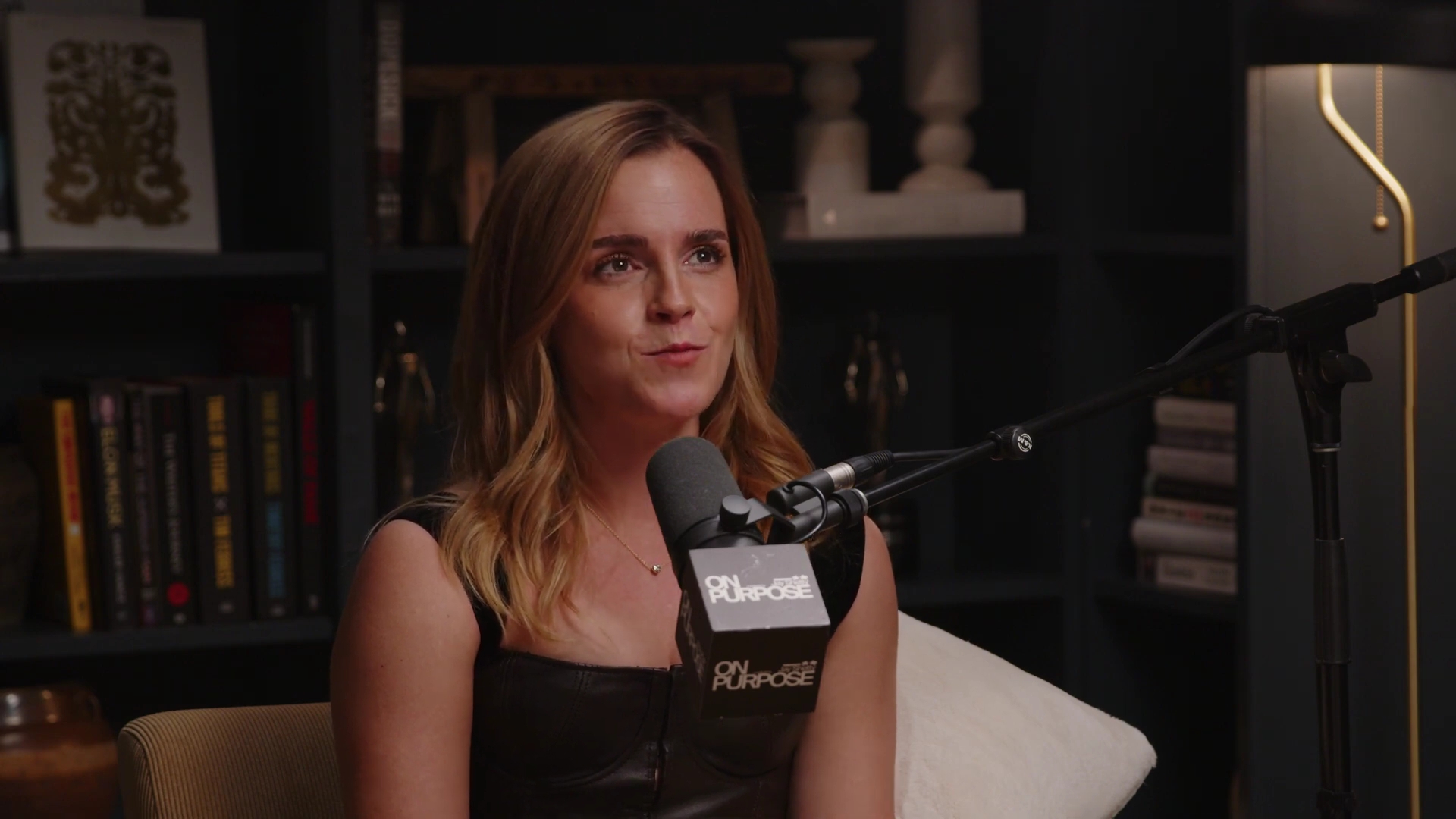 EmmaWatsonFan-dot-nl_2025OnPurposeWithJayShetty2454.jpg