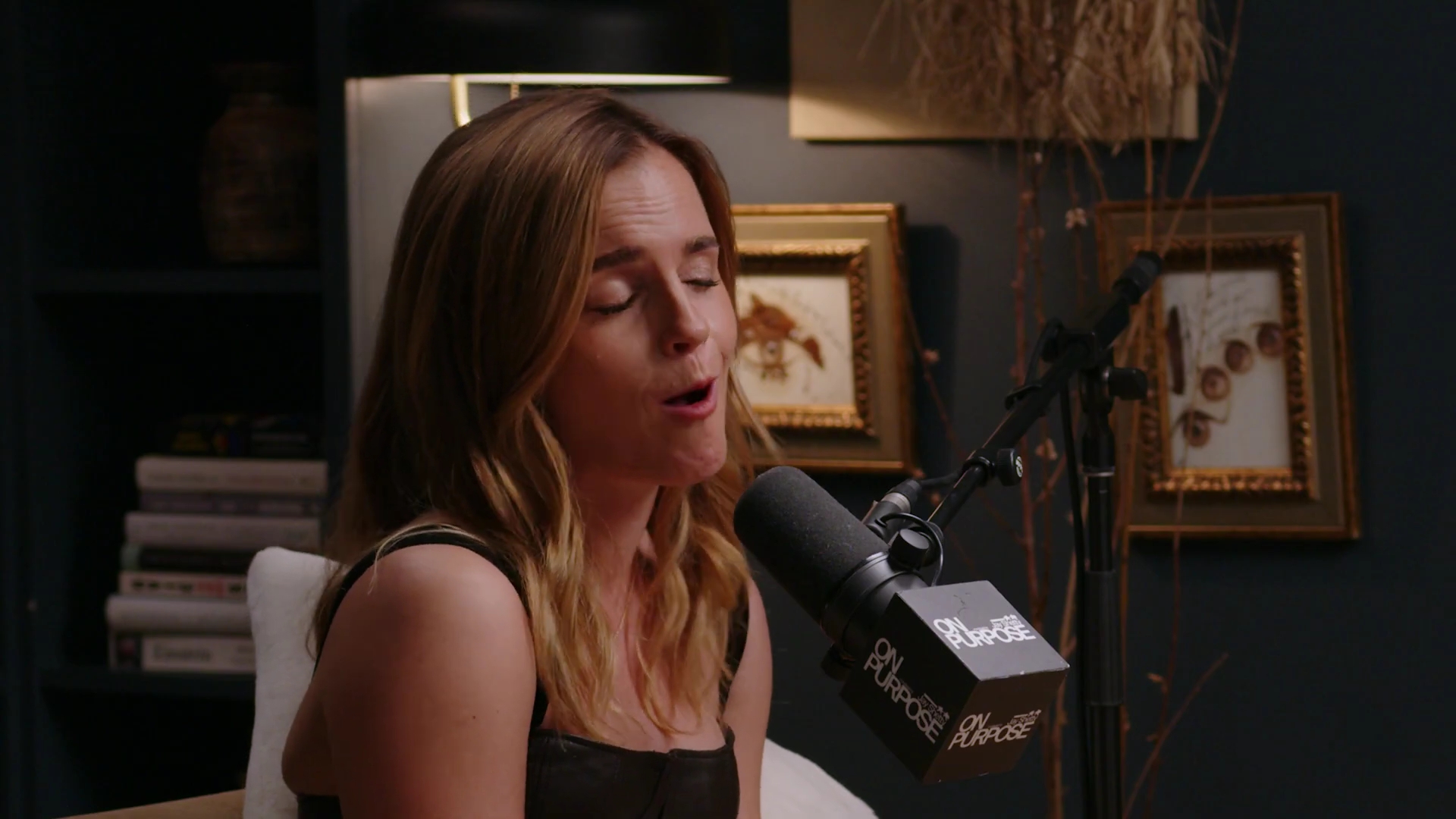 EmmaWatsonFan-dot-nl_2025OnPurposeWithJayShetty2456.jpg