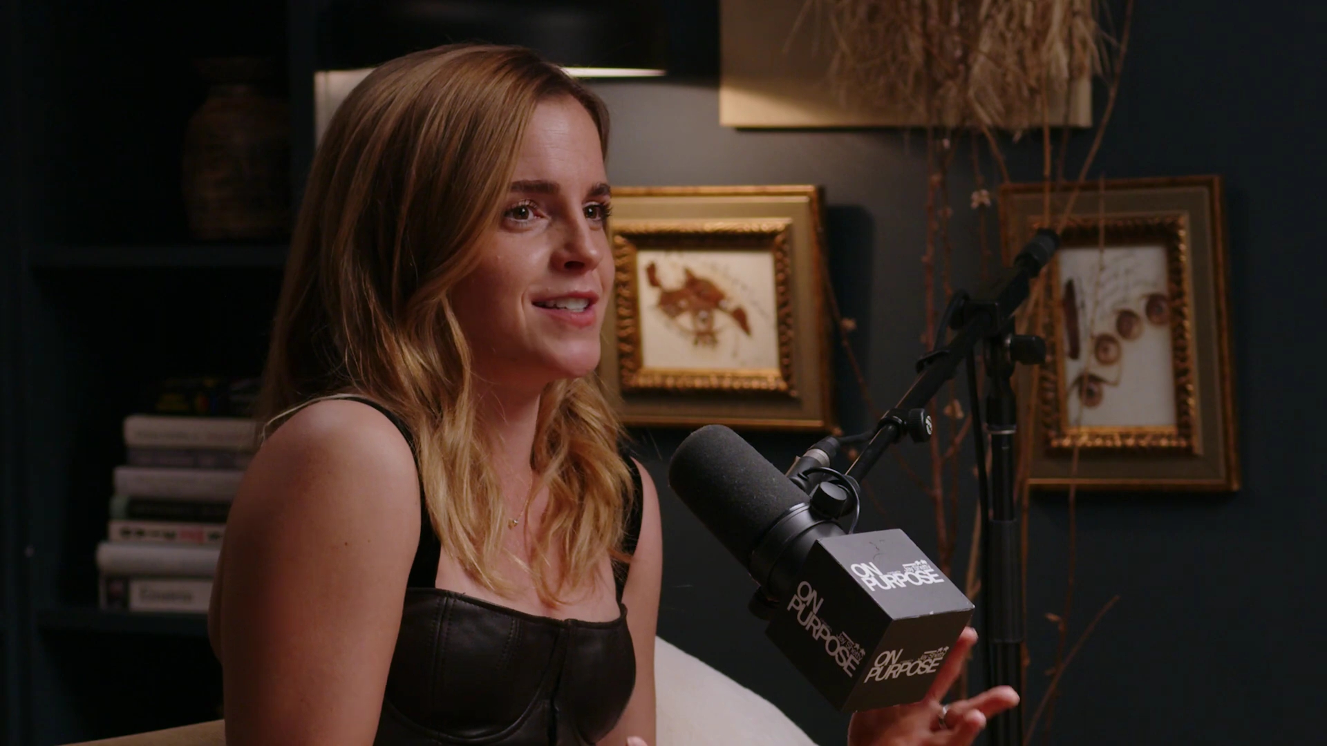 EmmaWatsonFan-dot-nl_2025OnPurposeWithJayShetty2468.jpg
