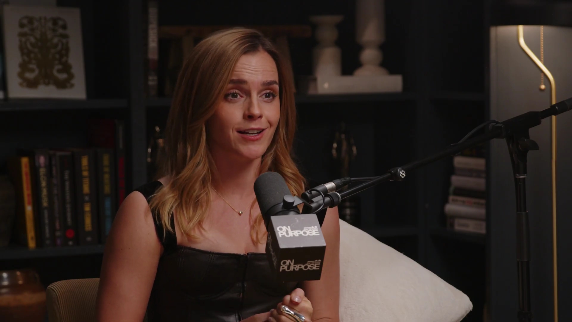 EmmaWatsonFan-dot-nl_2025OnPurposeWithJayShetty2628.jpg EmmaWatsonFan-dot-nl_2025OnPurposeWithJayShetty2628.jpg