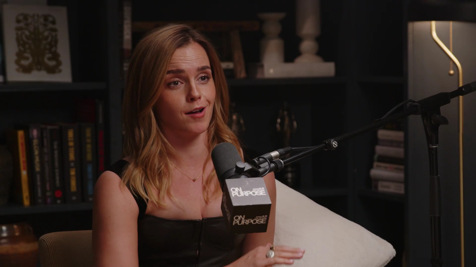 EmmaWatsonFan-dot-nl_2025OnPurposeWithJayShetty2825.jpg EmmaWatsonFan-dot-nl_2025OnPurposeWithJayShetty2825.jpg