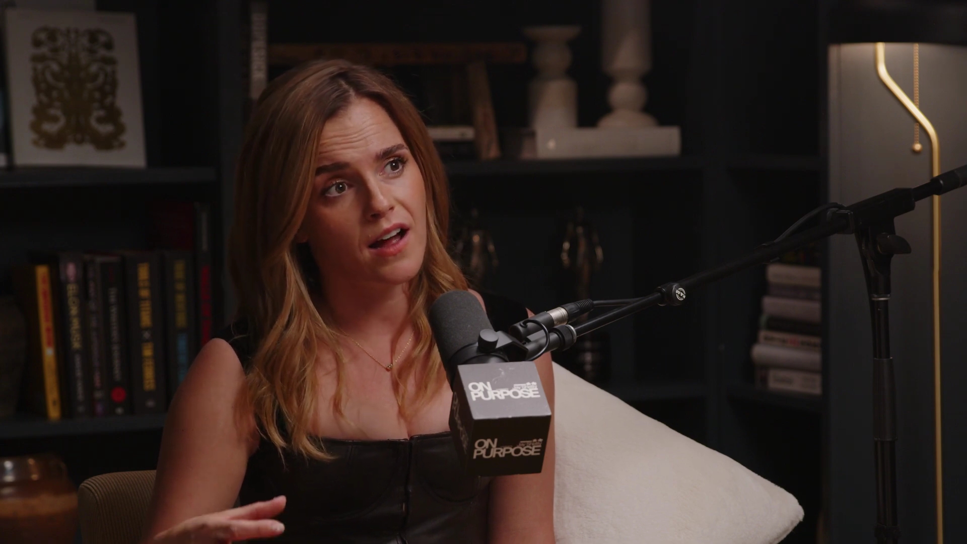 EmmaWatsonFan-dot-nl_2025OnPurposeWithJayShetty3354.jpg