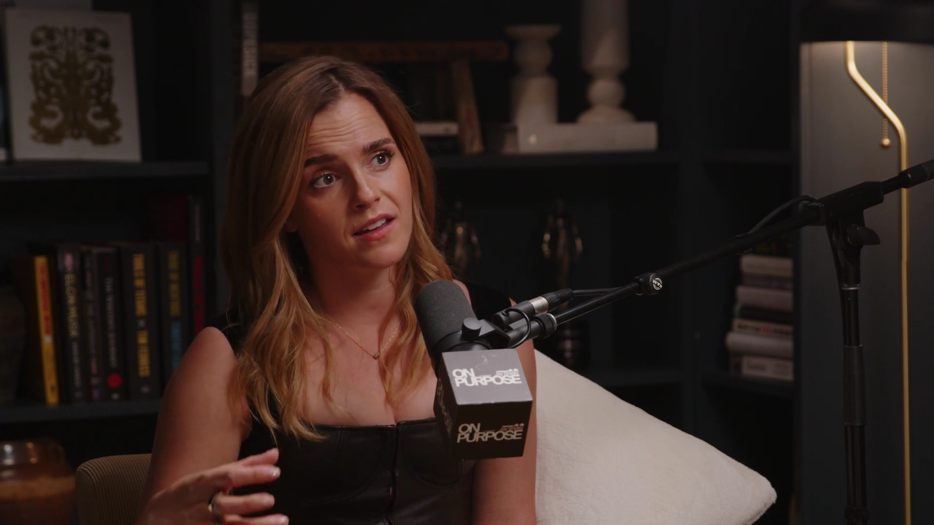 EmmaWatsonFan-dot-nl_2025OnPurposeWithJayShetty3360.jpg
