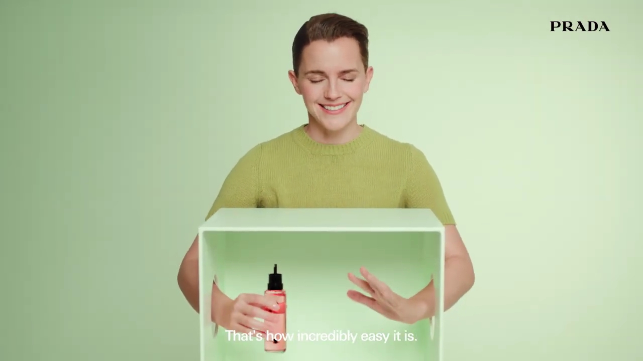 EmmaWatsonFan-dot-nl_PRADAPARADOXE-RefillyourfragrancewithEmmaWatson0039.jpg