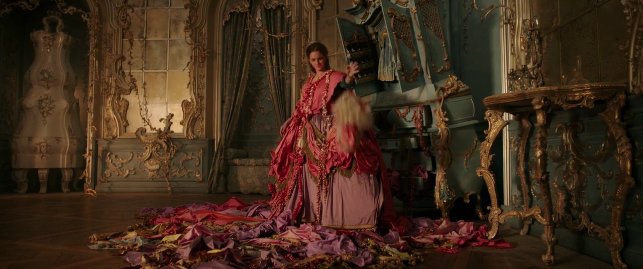 EmmaWatsonFan-dot-NL_BeautyAndtheBeast1817.jpg EmmaWatsonFan-dot-NL_BeautyAndtheBeast1817.jpg