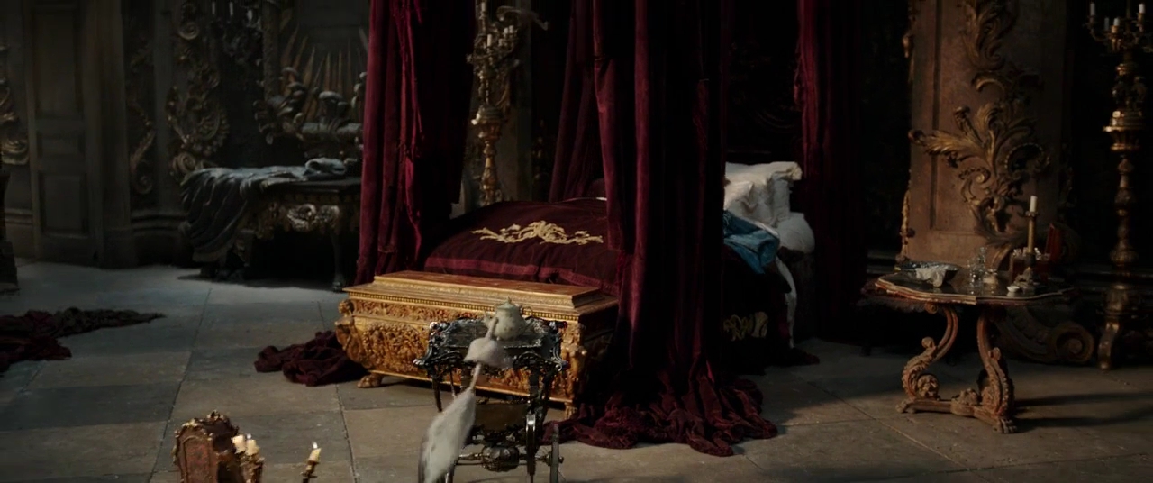 EmmaWatsonFan-dot-NL_BeautyAndtheBeast3628.jpg
