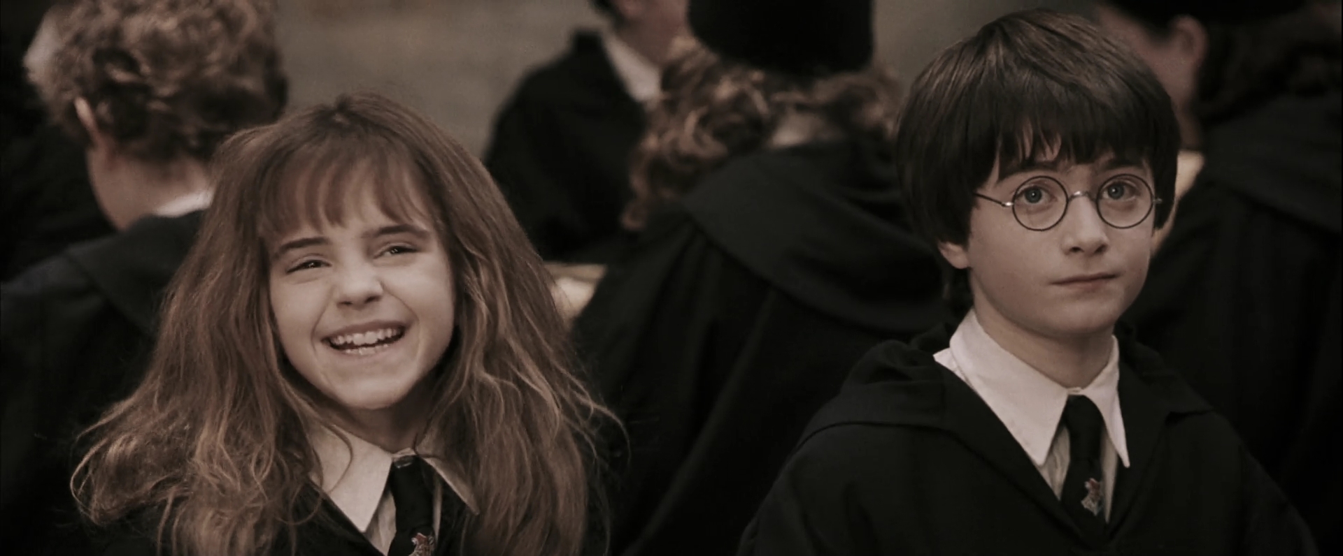 EmmaWatsonFan-dot-nl_HarryPotterandthePhilosophersStone0715.jpg