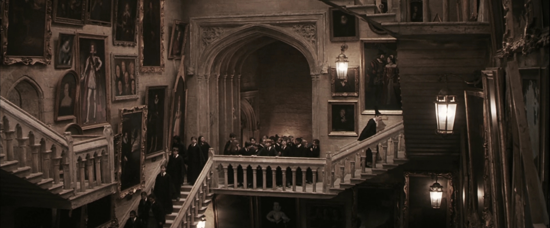 EmmaWatsonFan-dot-nl_HarryPotterandthePhilosophersStone0756.jpg EmmaWatsonFan-dot-nl_HarryPotterandthePhilosophersStone0756.jpg