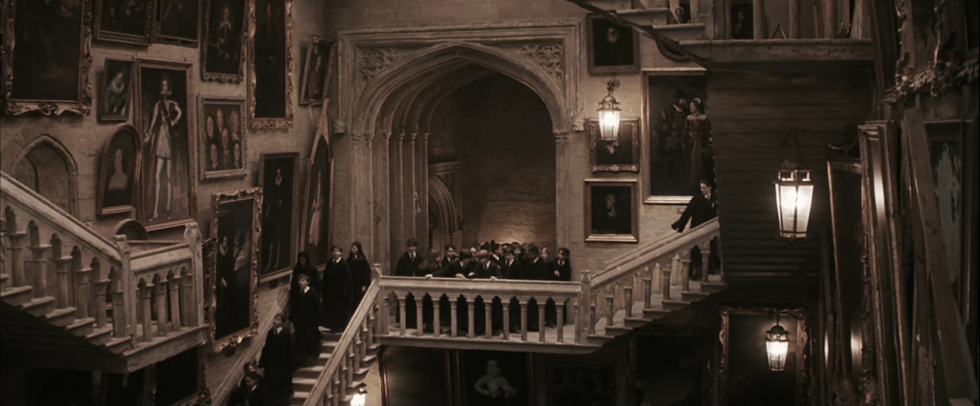 EmmaWatsonFan-dot-nl_HarryPotterandthePhilosophersStone0757.jpg EmmaWatsonFan-dot-nl_HarryPotterandthePhilosophersStone0757.jpg