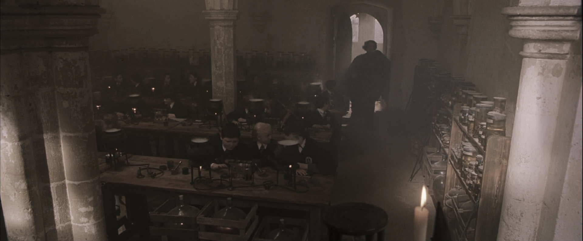 EmmaWatsonFan-dot-nl_HarryPotterandthePhilosophersStone0923.jpg