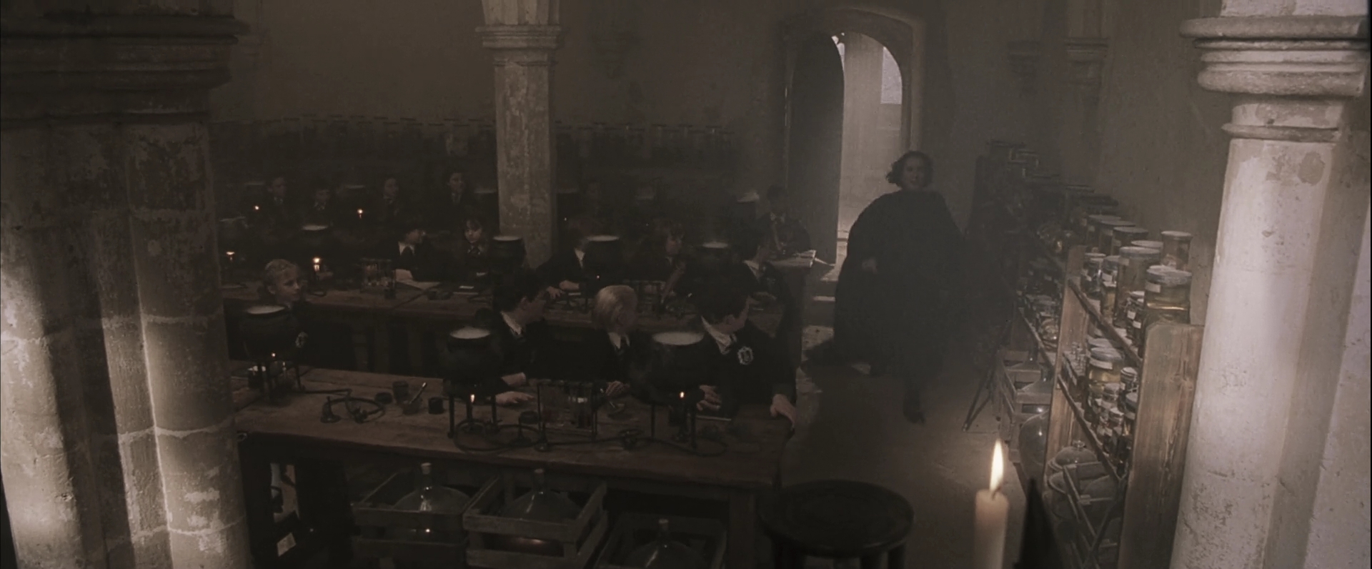 EmmaWatsonFan-dot-nl_HarryPotterandthePhilosophersStone0924.jpg