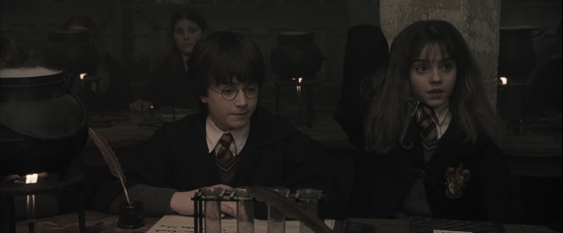 EmmaWatsonFan-dot-nl_HarryPotterandthePhilosophersStone1003.jpg