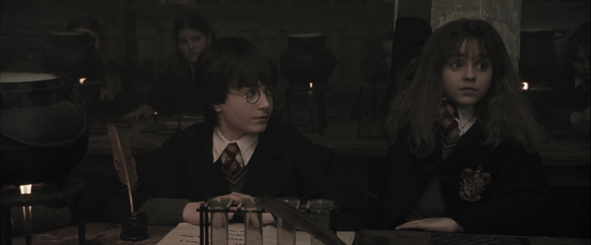 EmmaWatsonFan-dot-nl_HarryPotterandthePhilosophersStone1011.jpg