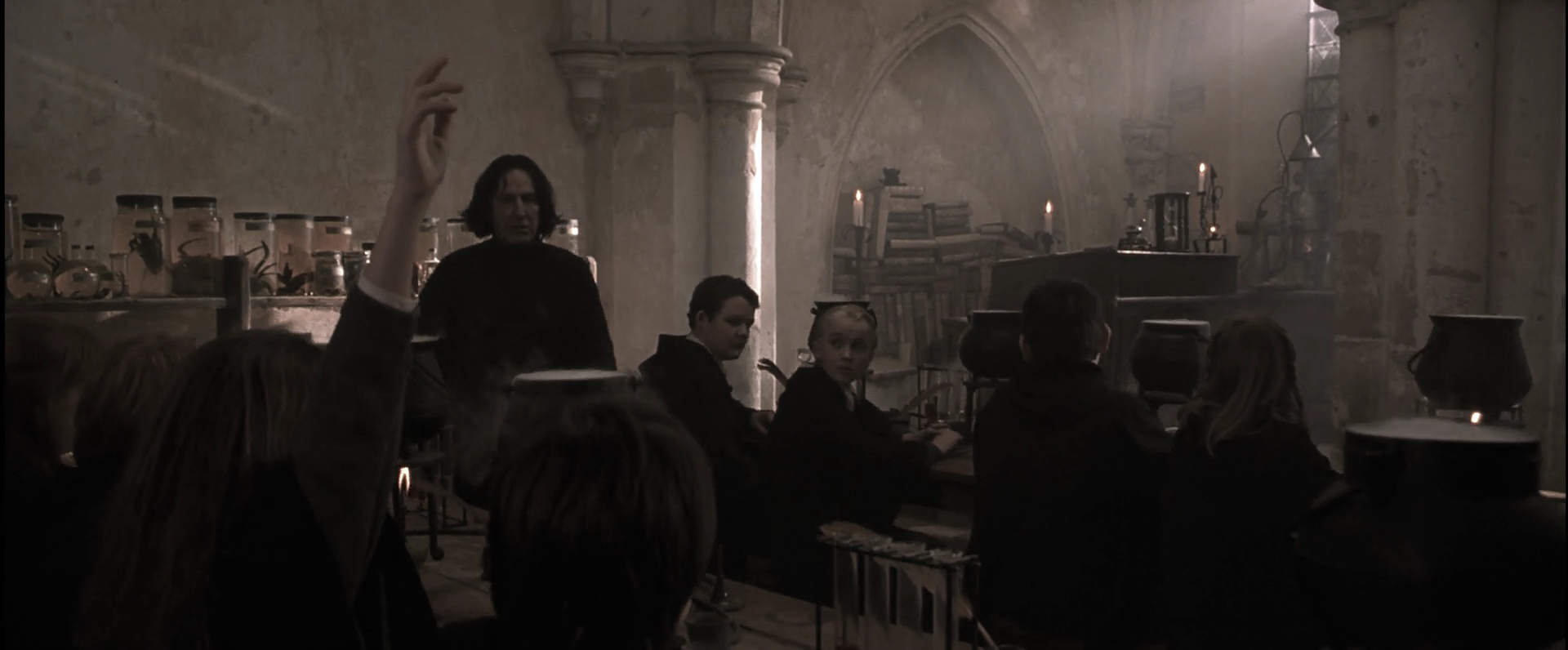 EmmaWatsonFan-dot-nl_HarryPotterandthePhilosophersStone1050.jpg