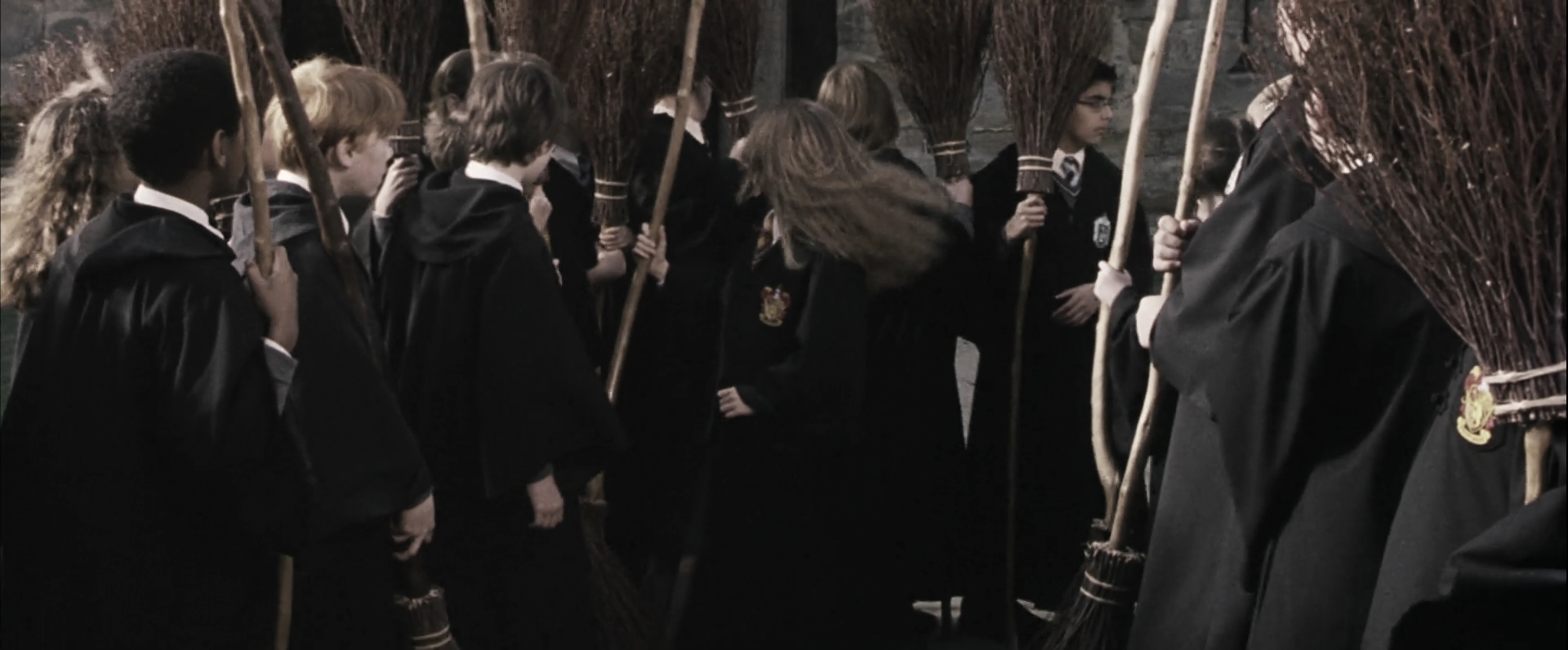 EmmaWatsonFan-dot-nl_HarryPotterandthePhilosophersStone1386.jpg EmmaWatsonFan-dot-nl_HarryPotterandthePhilosophersStone1386.jpg