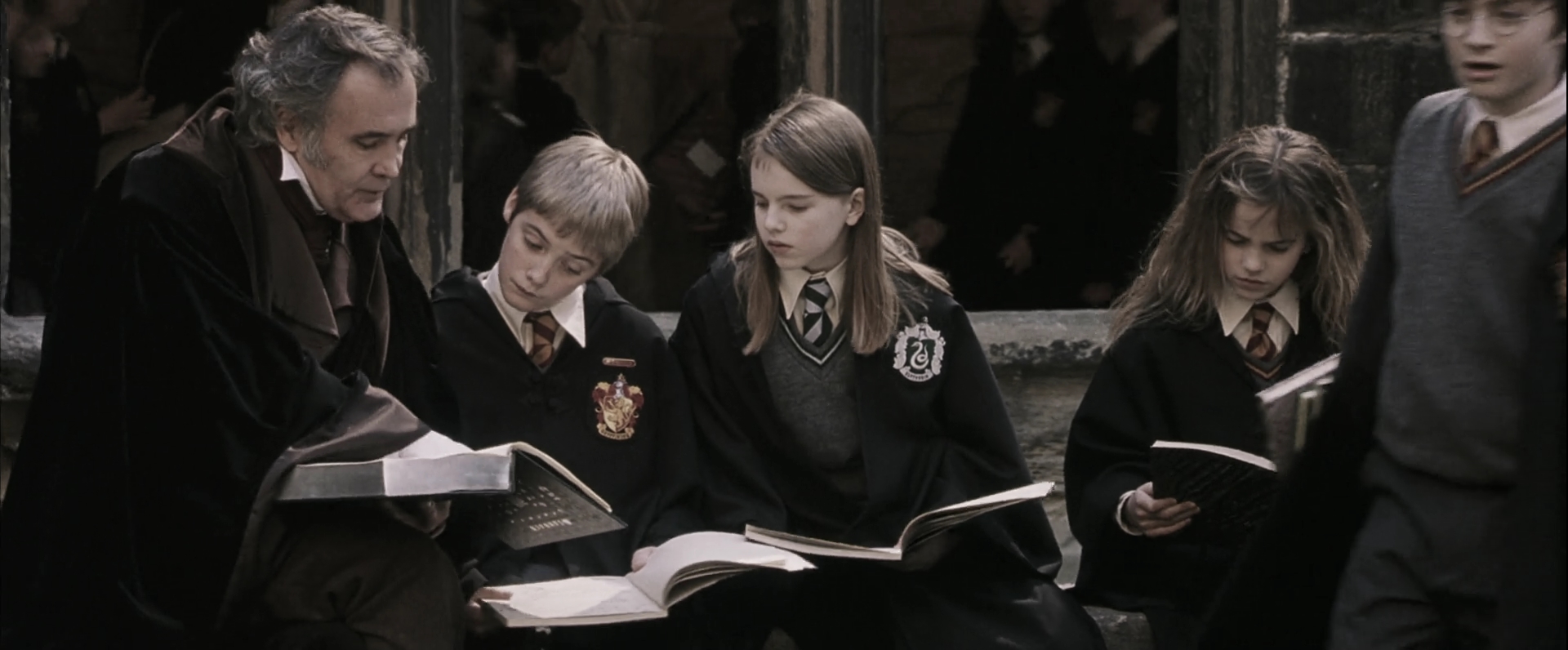 EmmaWatsonFan-dot-nl_HarryPotterandthePhilosophersStone1531.jpg