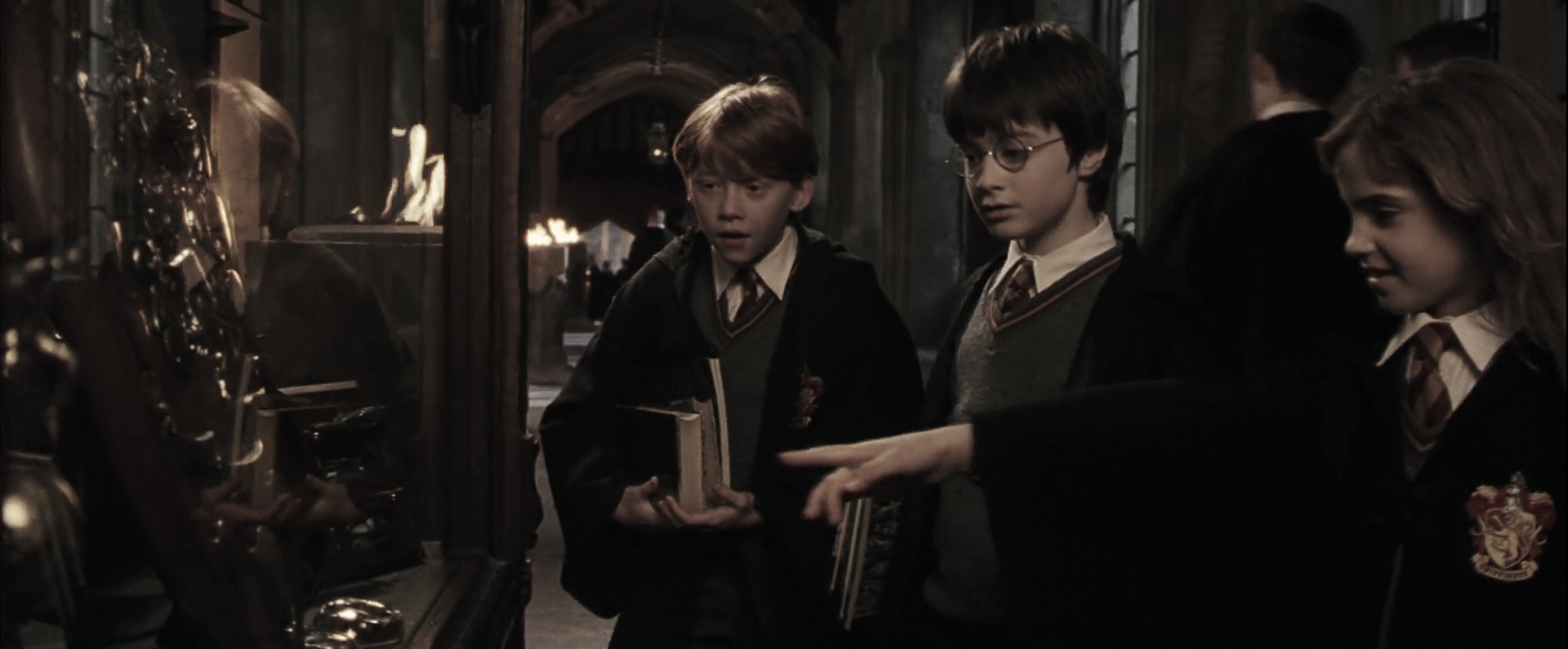 EmmaWatsonFan-dot-nl_HarryPotterandthePhilosophersStone1547.jpg EmmaWatsonFan-dot-nl_HarryPotterandthePhilosophersStone1547.jpg