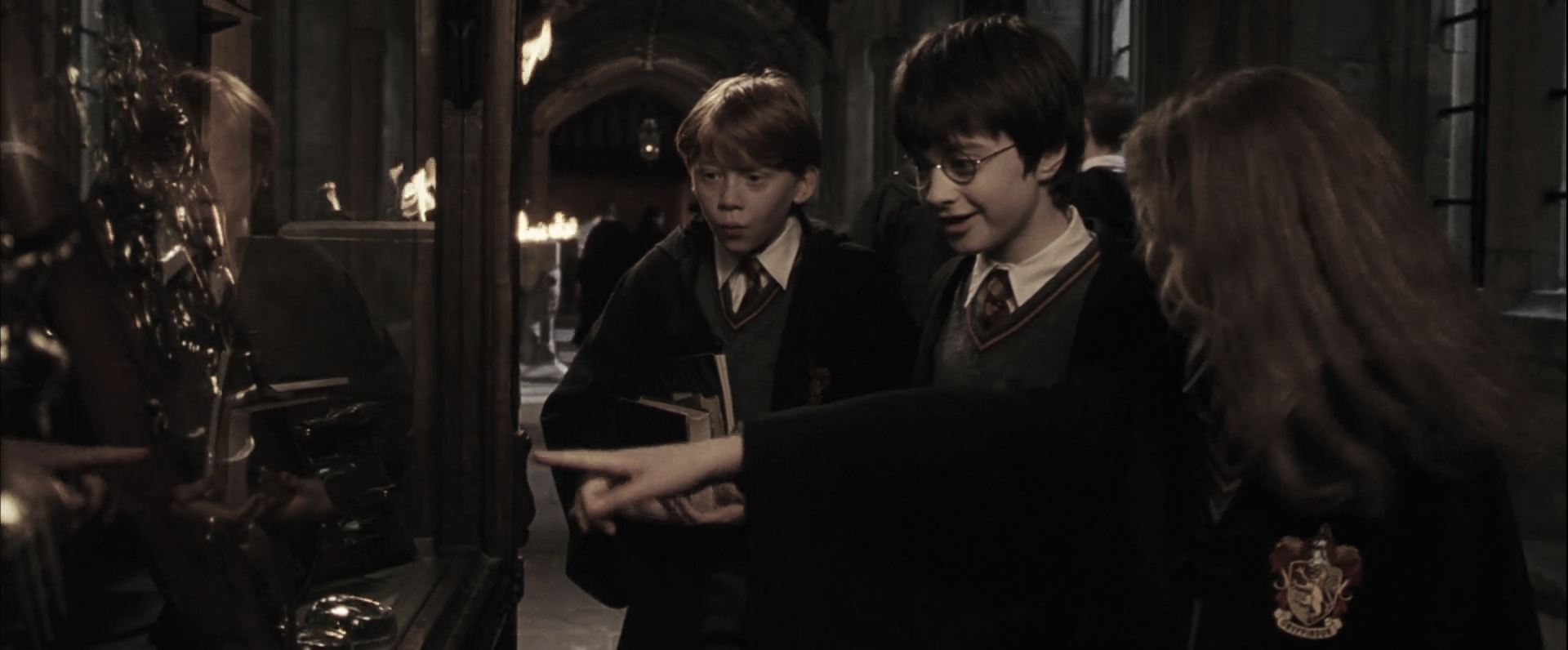 EmmaWatsonFan-dot-nl_HarryPotterandthePhilosophersStone1548.jpg EmmaWatsonFan-dot-nl_HarryPotterandthePhilosophersStone1548.jpg