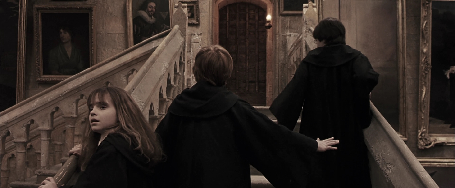 EmmaWatsonFan-dot-nl_HarryPotterandthePhilosophersStone1580.jpg EmmaWatsonFan-dot-nl_HarryPotterandthePhilosophersStone1580.jpg