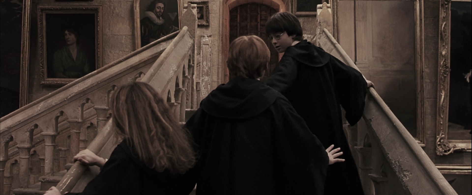EmmaWatsonFan-dot-nl_HarryPotterandthePhilosophersStone1581.jpg EmmaWatsonFan-dot-nl_HarryPotterandthePhilosophersStone1581.jpg