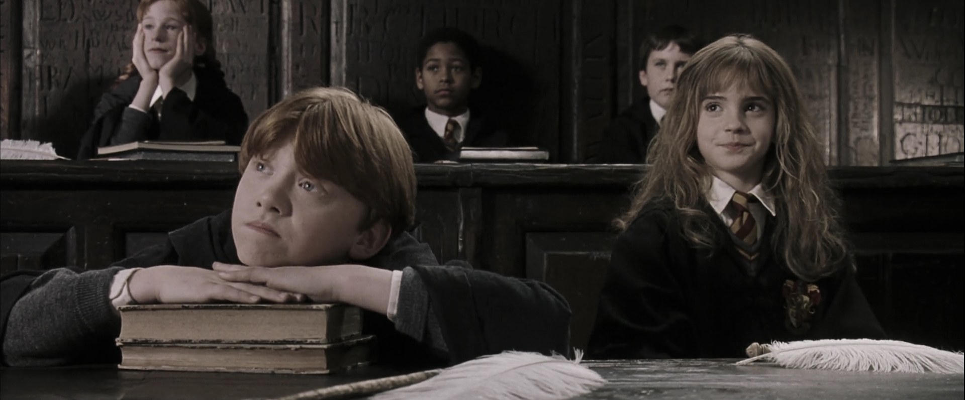 EmmaWatsonFan-dot-nl_HarryPotterandthePhilosophersStone1864.jpg EmmaWatsonFan-dot-nl_HarryPotterandthePhilosophersStone1864.jpg