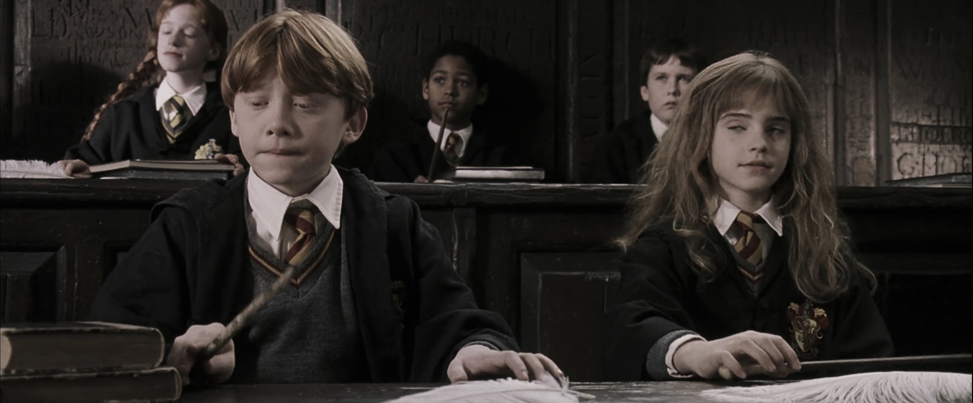 EmmaWatsonFan-dot-nl_HarryPotterandthePhilosophersStone1876.jpg EmmaWatsonFan-dot-nl_HarryPotterandthePhilosophersStone1876.jpg