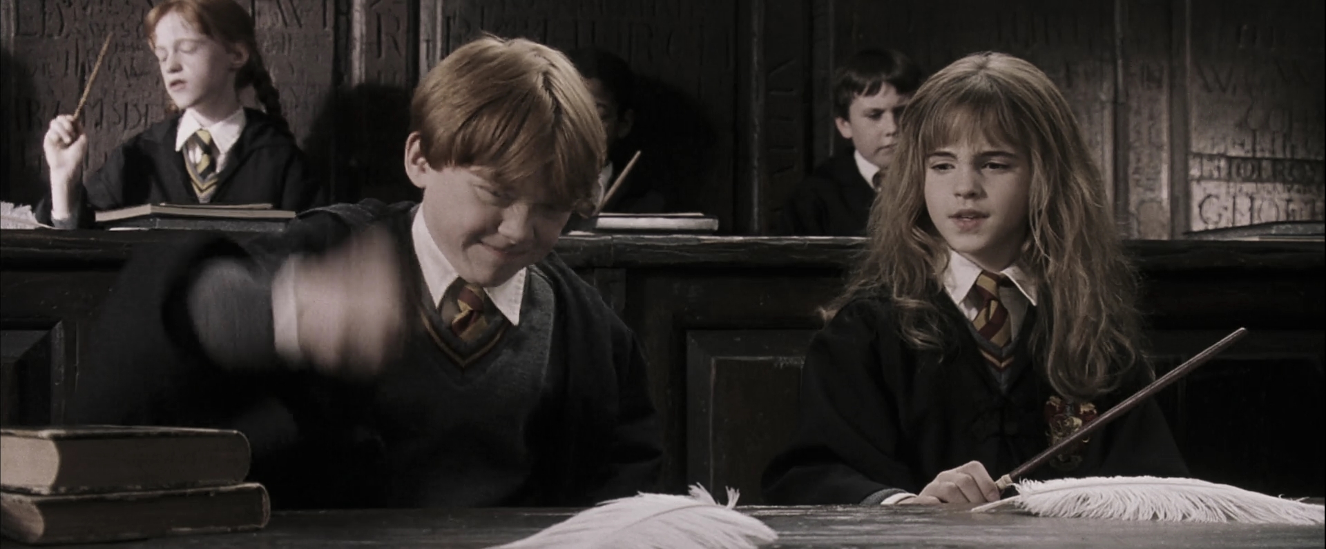 EmmaWatsonFan-dot-nl_HarryPotterandthePhilosophersStone1891.jpg EmmaWatsonFan-dot-nl_HarryPotterandthePhilosophersStone1891.jpg
