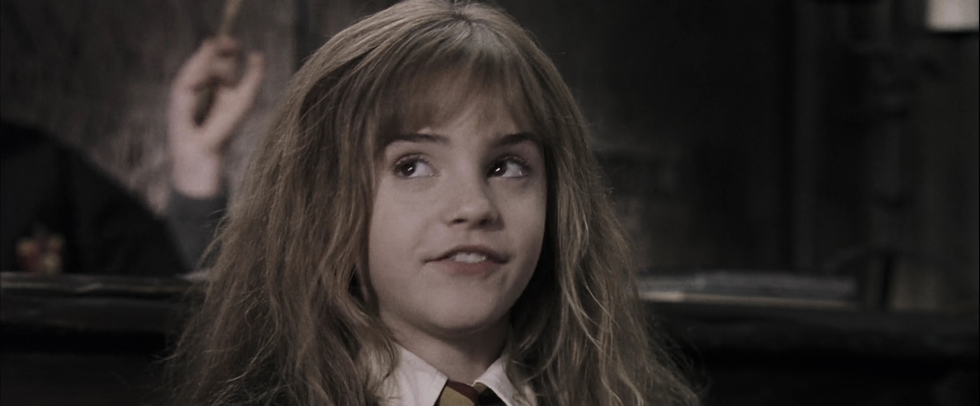 EmmaWatsonFan-dot-nl_HarryPotterandthePhilosophersStone1901.jpg EmmaWatsonFan-dot-nl_HarryPotterandthePhilosophersStone1901.jpg