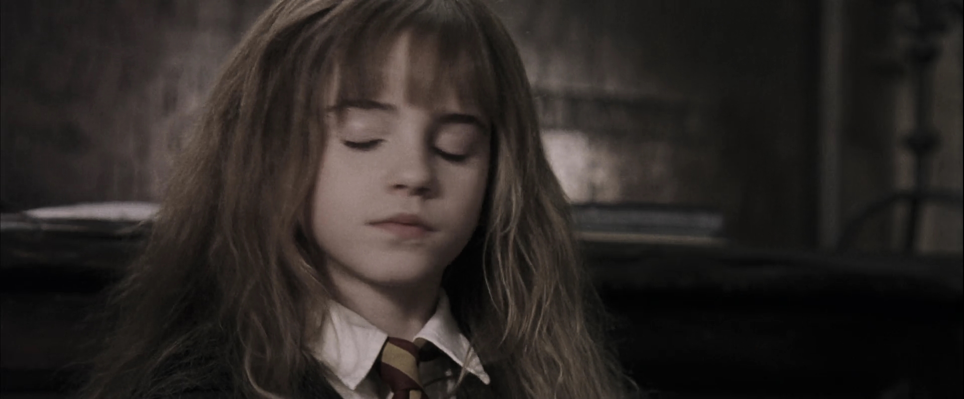 EmmaWatsonFan-dot-nl_HarryPotterandthePhilosophersStone1905.jpg