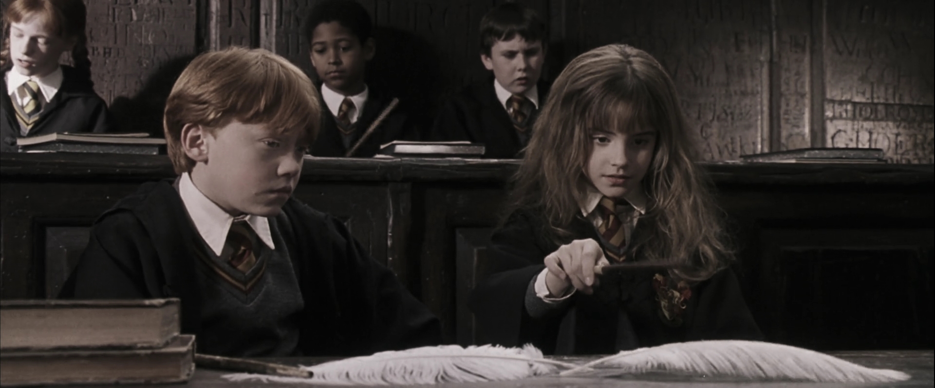 EmmaWatsonFan-dot-nl_HarryPotterandthePhilosophersStone1910.jpg