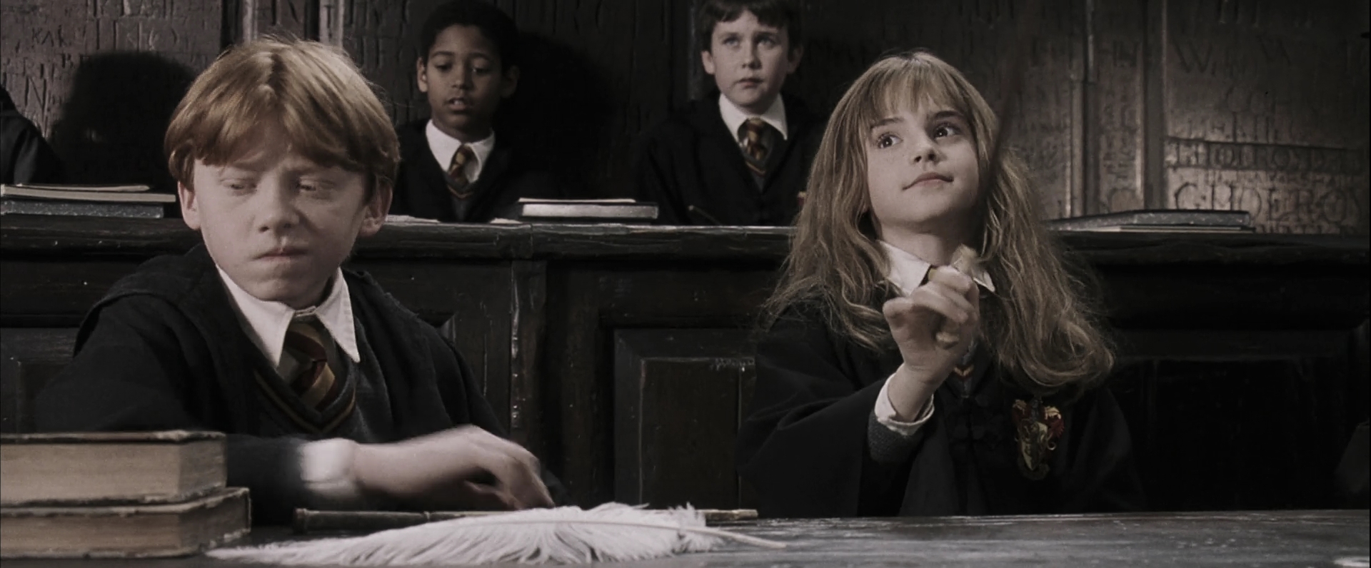 EmmaWatsonFan-dot-nl_HarryPotterandthePhilosophersStone1921.jpg