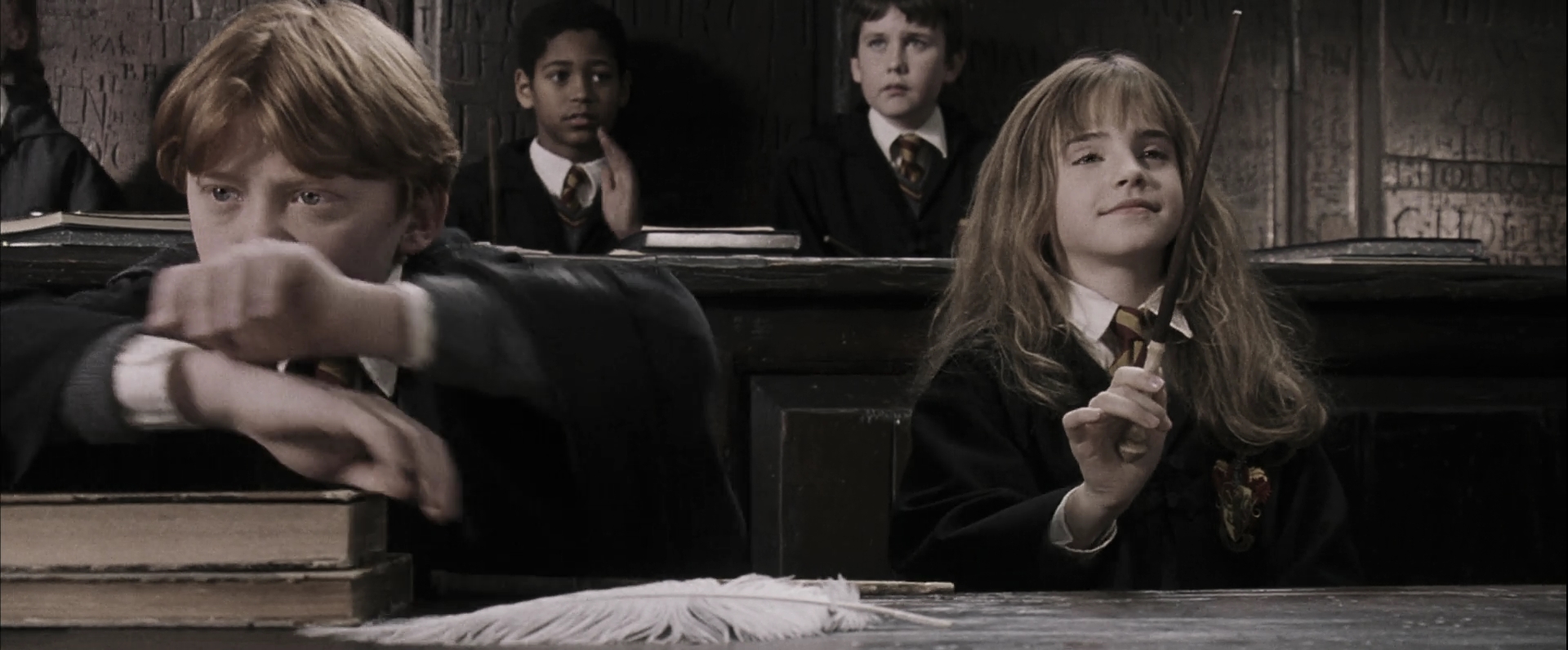 EmmaWatsonFan-dot-nl_HarryPotterandthePhilosophersStone1922.jpg EmmaWatsonFan-dot-nl_HarryPotterandthePhilosophersStone1922.jpg