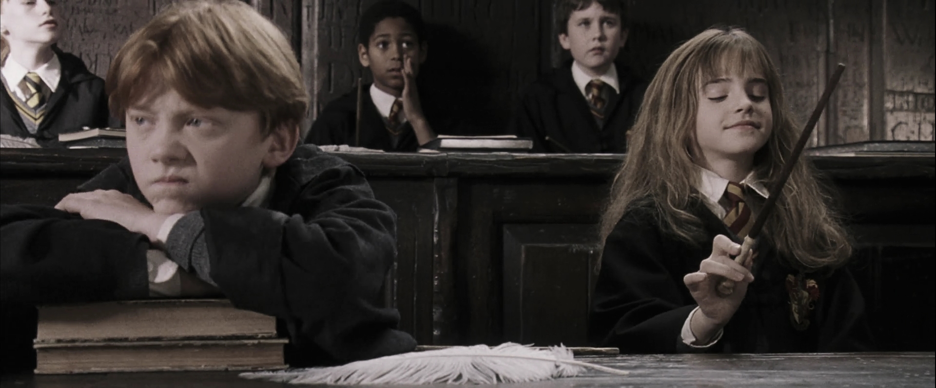 EmmaWatsonFan-dot-nl_HarryPotterandthePhilosophersStone1923.jpg EmmaWatsonFan-dot-nl_HarryPotterandthePhilosophersStone1923.jpg