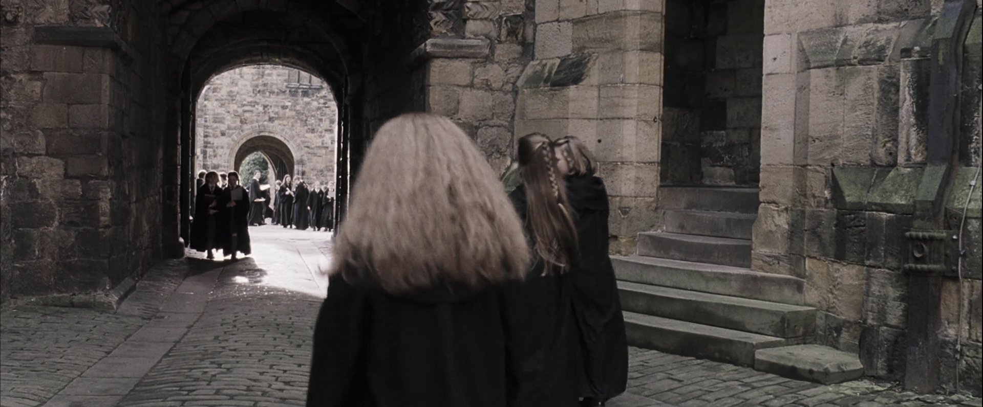 EmmaWatsonFan-dot-nl_HarryPotterandthePhilosophersStone1955.jpg EmmaWatsonFan-dot-nl_HarryPotterandthePhilosophersStone1955.jpg