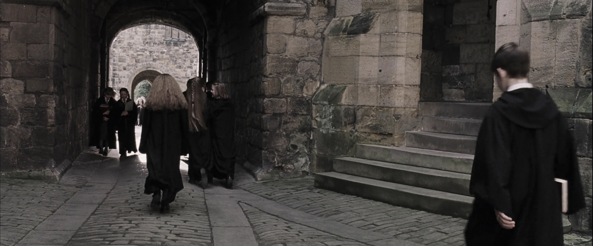 EmmaWatsonFan-dot-nl_HarryPotterandthePhilosophersStone1958.jpg EmmaWatsonFan-dot-nl_HarryPotterandthePhilosophersStone1958.jpg