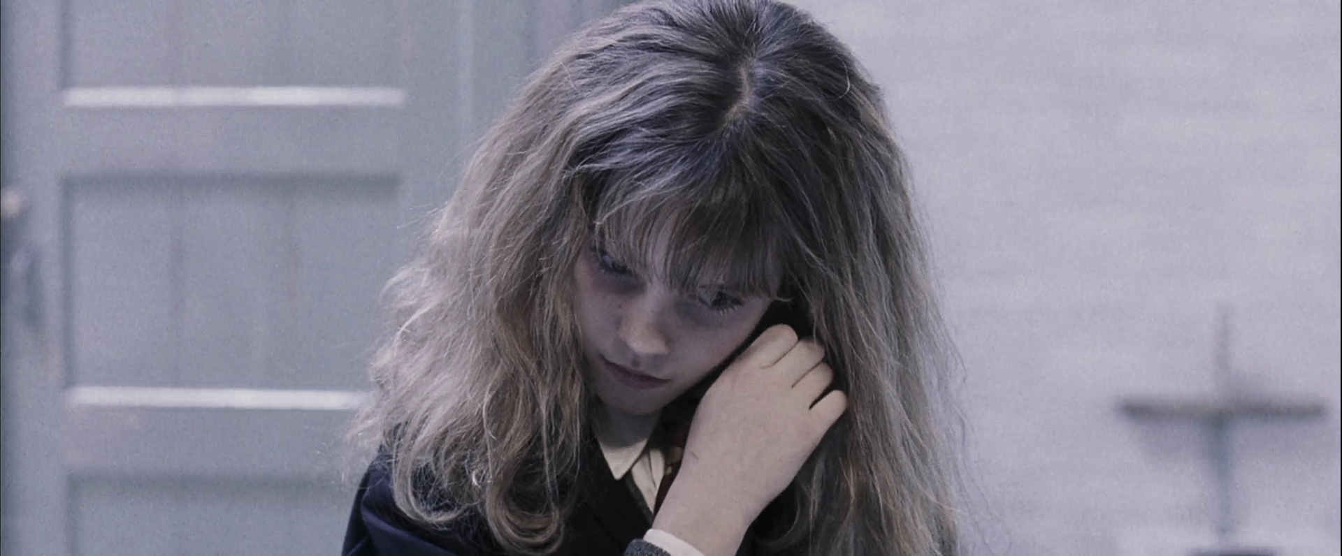 EmmaWatsonFan-dot-nl_HarryPotterandthePhilosophersStone2088.jpg EmmaWatsonFan-dot-nl_HarryPotterandthePhilosophersStone2088.jpg