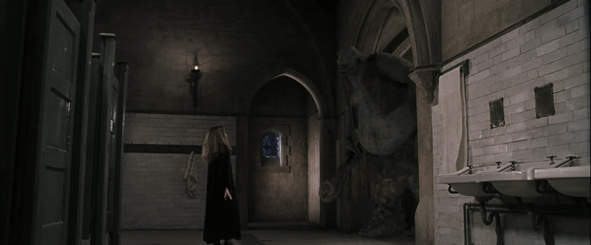 EmmaWatsonFan-dot-nl_HarryPotterandthePhilosophersStone2099.jpg