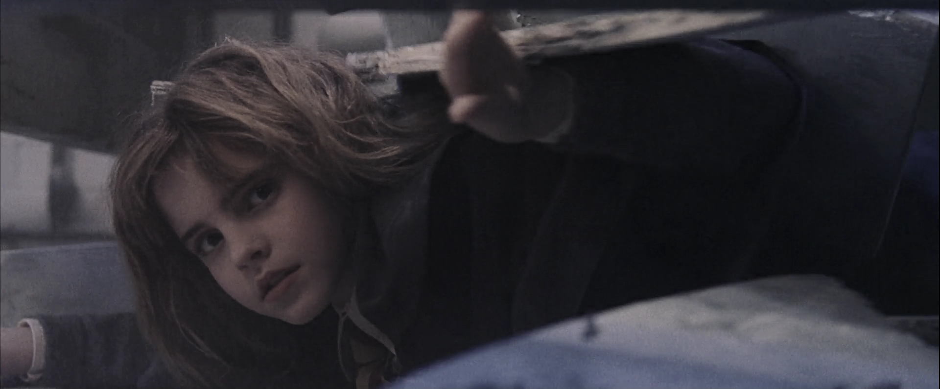 EmmaWatsonFan-dot-nl_HarryPotterandthePhilosophersStone2112.jpg EmmaWatsonFan-dot-nl_HarryPotterandthePhilosophersStone2112.jpg