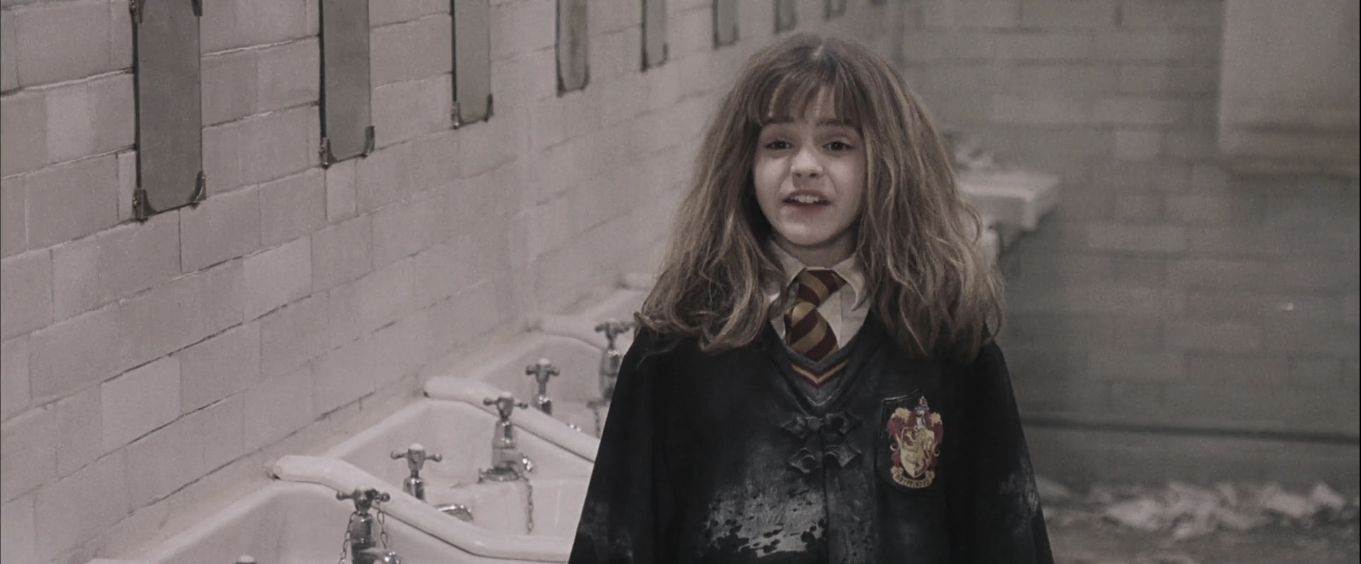 EmmaWatsonFan-dot-nl_HarryPotterandthePhilosophersStone2232.jpg EmmaWatsonFan-dot-nl_HarryPotterandthePhilosophersStone2232.jpg