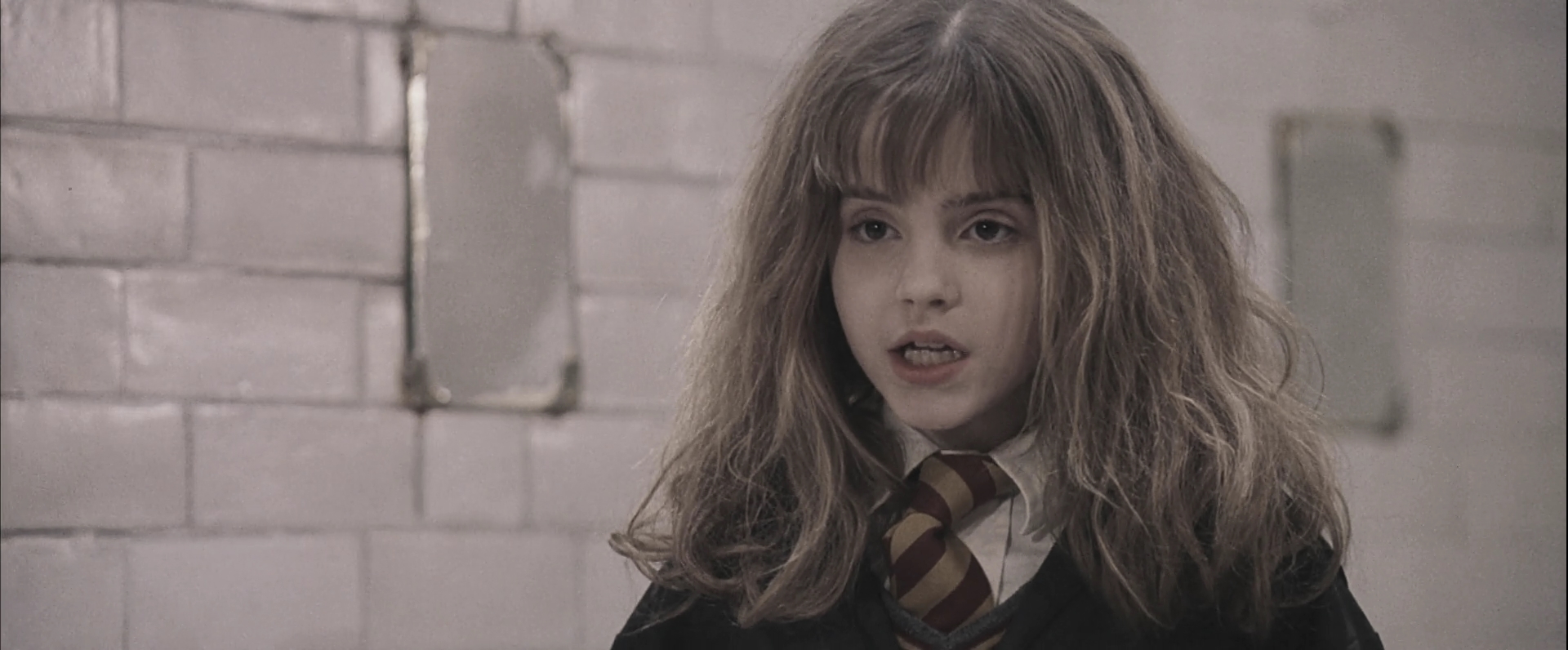 EmmaWatsonFan-dot-nl_HarryPotterandthePhilosophersStone2245.jpg EmmaWatsonFan-dot-nl_HarryPotterandthePhilosophersStone2245.jpg