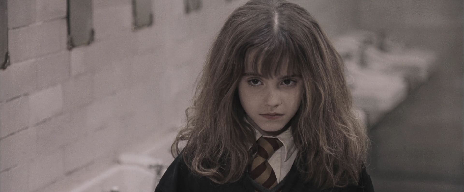 EmmaWatsonFan-dot-nl_HarryPotterandthePhilosophersStone2266.jpg EmmaWatsonFan-dot-nl_HarryPotterandthePhilosophersStone2266.jpg