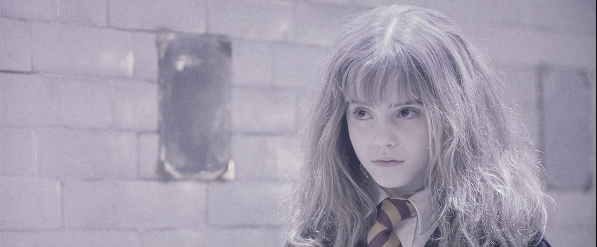 EmmaWatsonFan-dot-nl_HarryPotterandthePhilosophersStone2283.jpg
